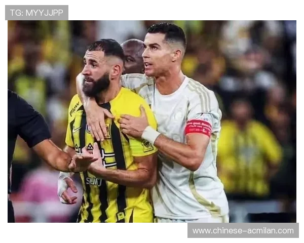 本泽马沙特新月展现强大进攻力，首场大胜